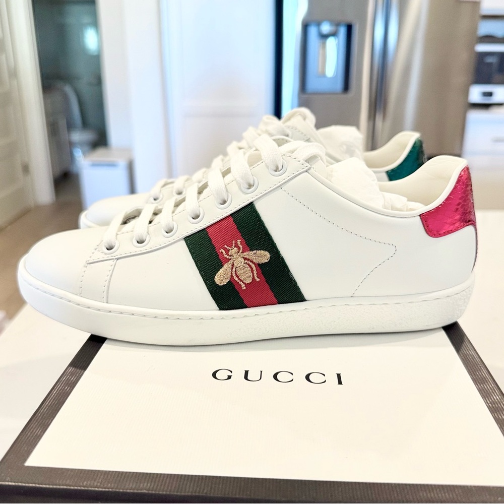 Authentic Gucci Ace Bee Embroidered Sneakers
